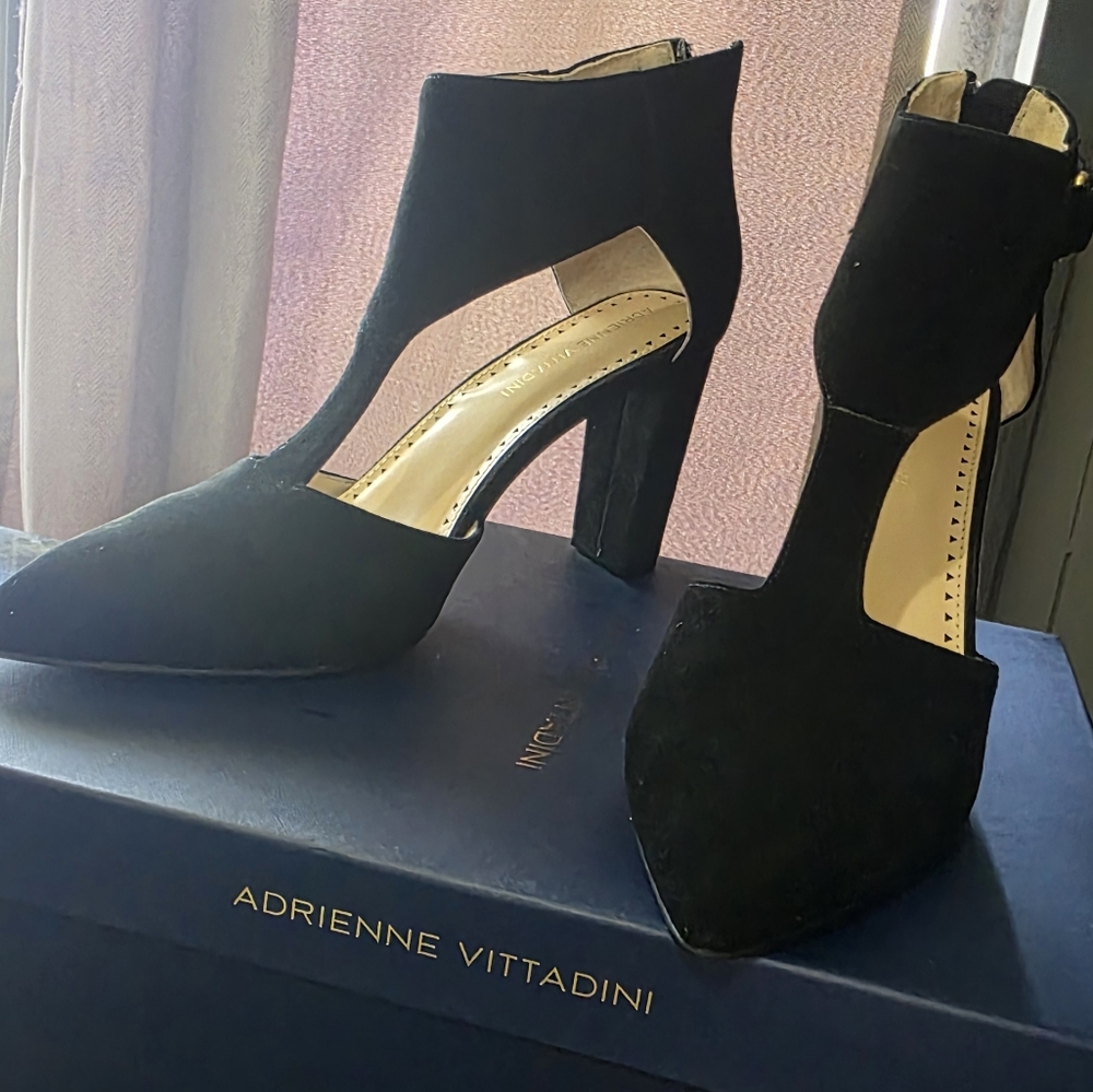Adrienne Vittadini Black Ankle Boots 7½ - Picture 2 of 7